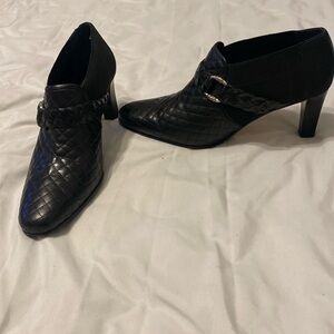Brighton Roman Black Leather Quilted Style Bootie sz 8 M
